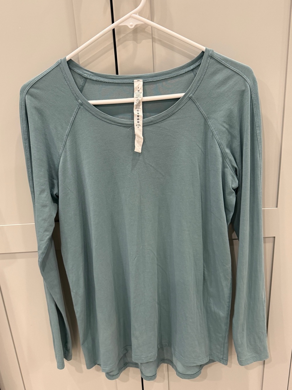 Lululemon Long-Sleeve Women's Top